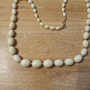 AUTHENTIC Joan Rivers Faux Bone Lucite Graduated Beads Necklace